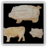 K12. Pig shaped cutting board