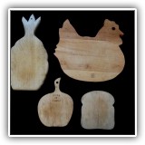 K13. Cutting boards. Hen-shaped board is sold.