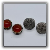 J37. Clip earrings