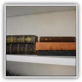 B04. Vintage books