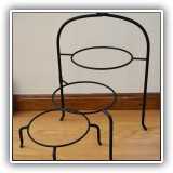K20. Tiered swivel metal plate stand