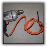 T08. Black & Decker drill
