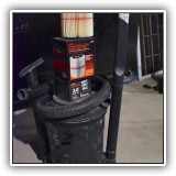 T04. Craftsman 8 gallon wet/dry vac. - $40