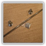 D90. Metal towel bar