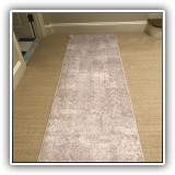 D91. Ruggable runner rug